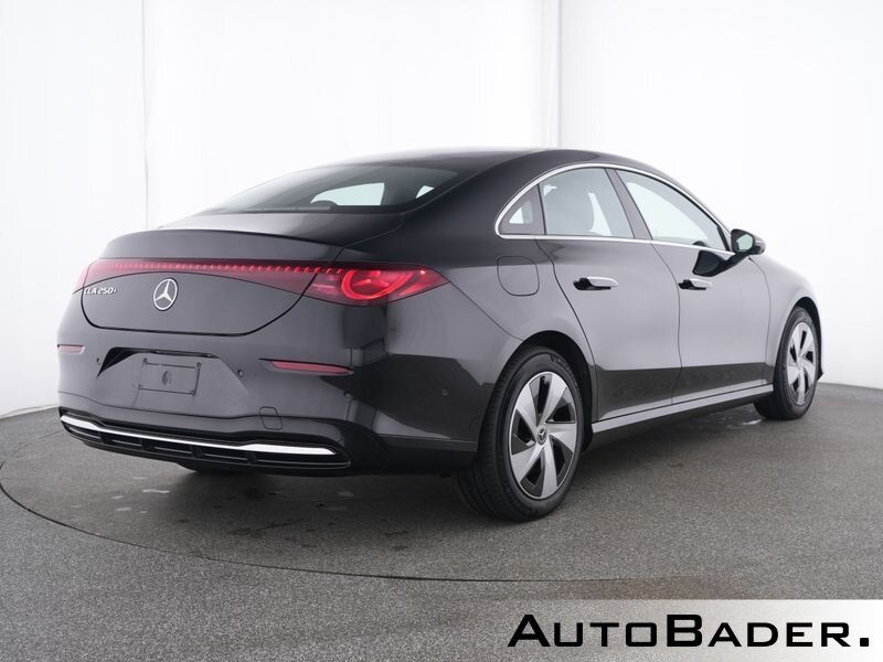 Mercedes-Benz CLA 250+ EQ DISTR LED KeylGO Pano RFK TotWi Spgl imagem 3