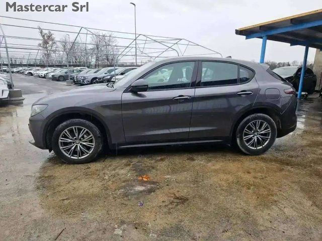 Alfa Romeo ALFA ROMEO Stelvio 2023 2.2 t Super Q4 210cv aut imagem 2