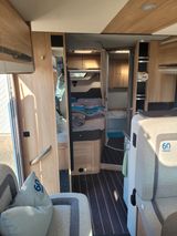 Knaus Sky Wave 650 MF - Knaus blau