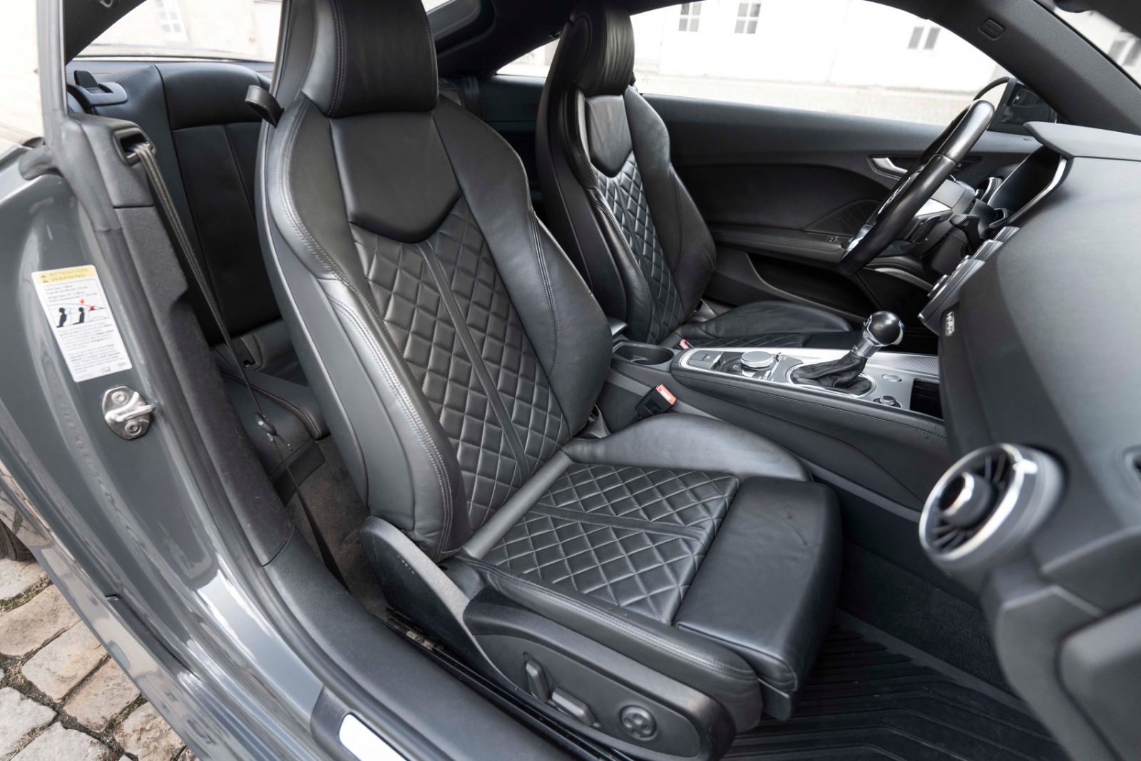 Fahrzeugabbildung Audi TT Coupe 2.0TFSI S-Tronic KAM B&O LED QUATTRO