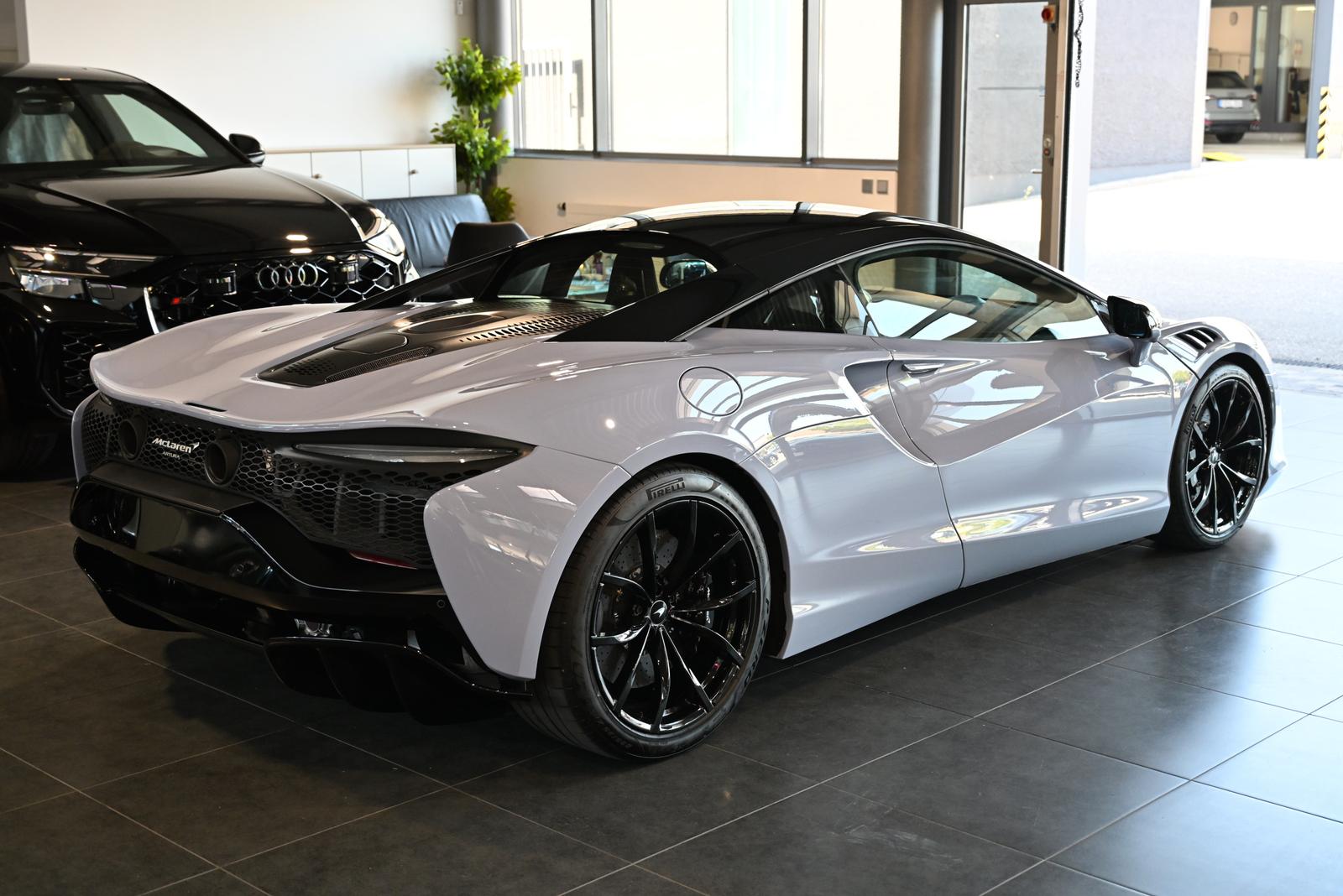 McLaren Artura MSO Ceramic Grey/Tech Lux/Technology Pack