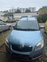 Skoda Roomster 1.6 16V ! TÜV 2 Jahre ! Klima/Automatik