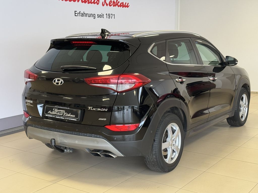 Fahrzeugabbildung Hyundai Tucson 2.0 CRDi 4WD Automatik Premium+AHK