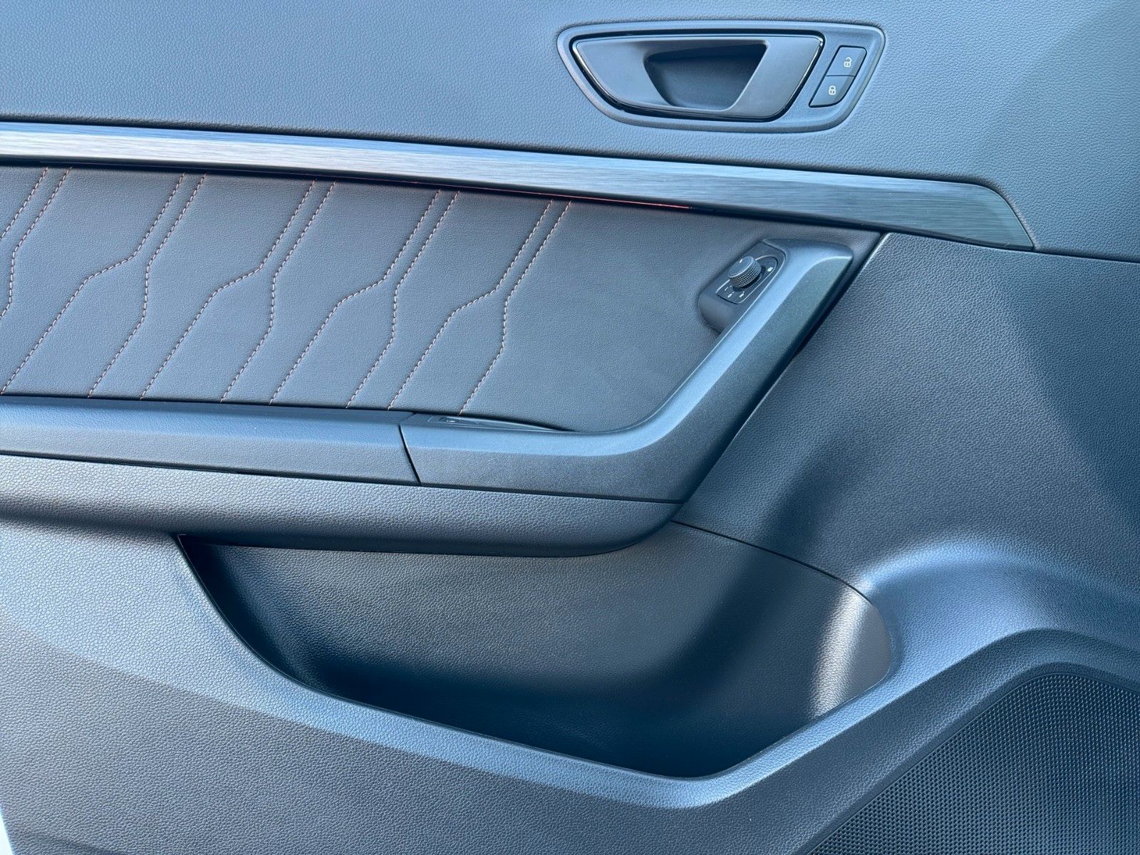 Fahrzeugabbildung CUPRA Ateca 1.5 TSI