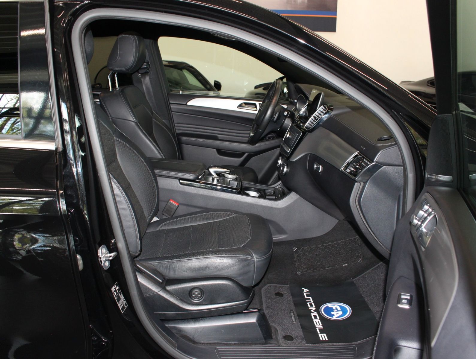 Fahrzeugabbildung Mercedes-Benz GLE 350d Coupe 4Matic AMG Line 1.Hand+Pano+VOLL