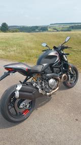 Ducati Monster 821 Stealth Sondermodell  - Offers matching your search criteria