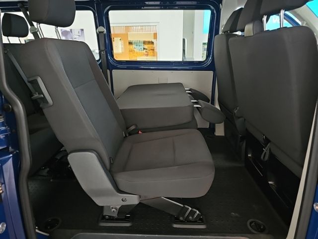 Fahrzeugabbildung Volkswagen T6 Transporter Kombi LR 2.0 TDI AHV KLIMA 9-SITZ