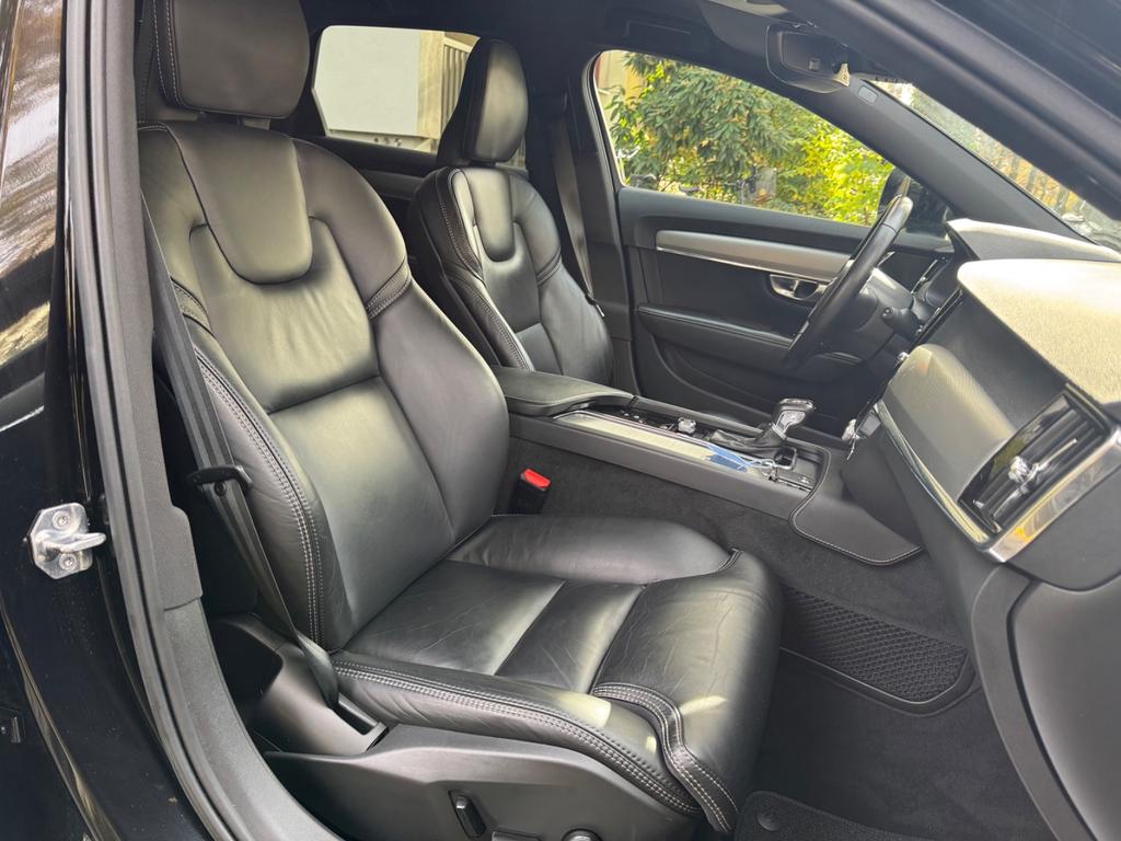 Volvo V90 Cross Country