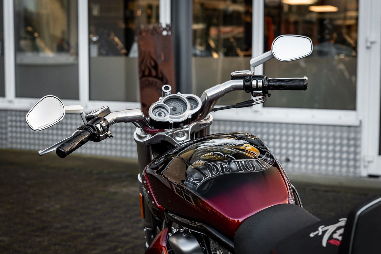 Fahrzeugabbildung Harley-Davidson VRSCF V-ROD MUSCLE - Jekill  - 260er METZELER