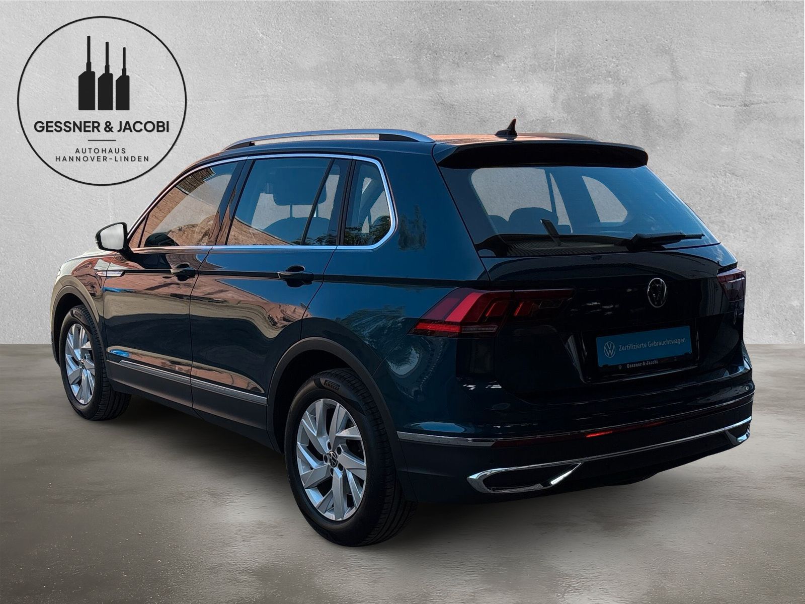 Fahrzeugabbildung Volkswagen Tiguan 2.0 TSI 4Motion Elegance PANO Keyless PDC