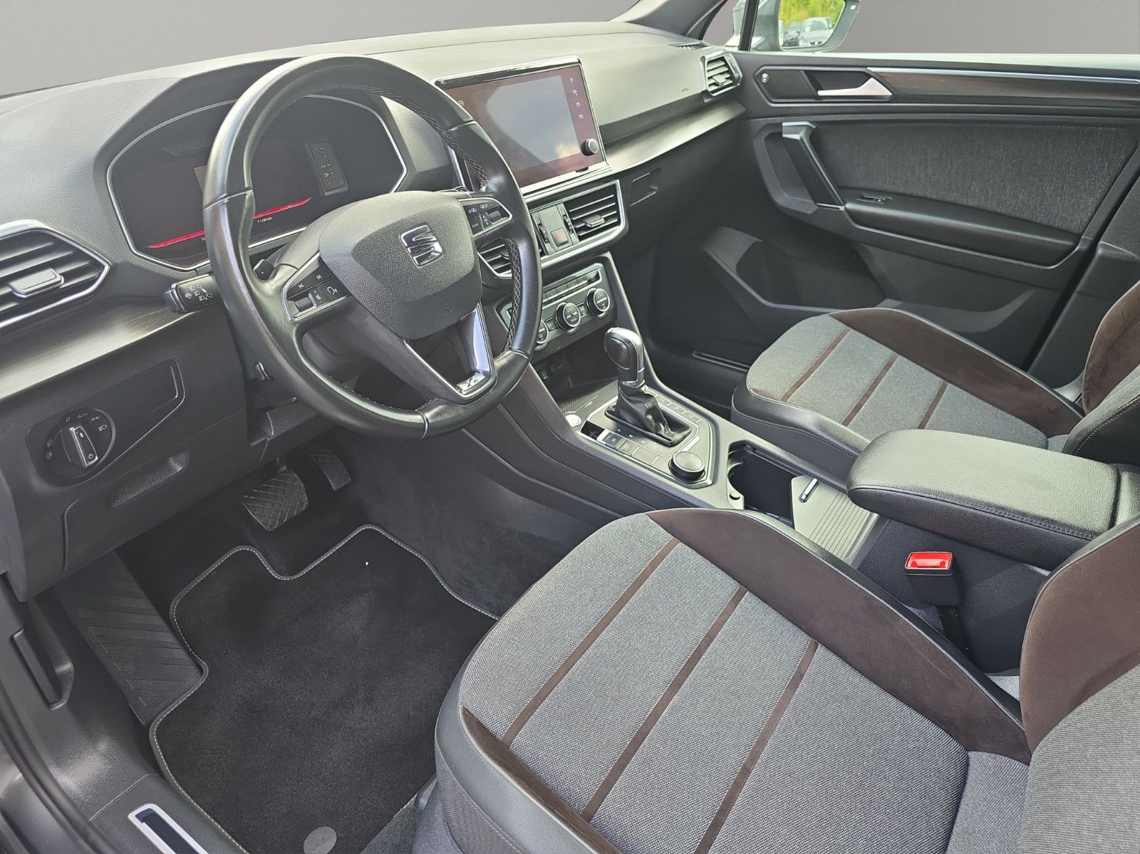 Fahrzeugabbildung SEAT Tarraco Xcellence 4Drive/7-Sitzer/360°