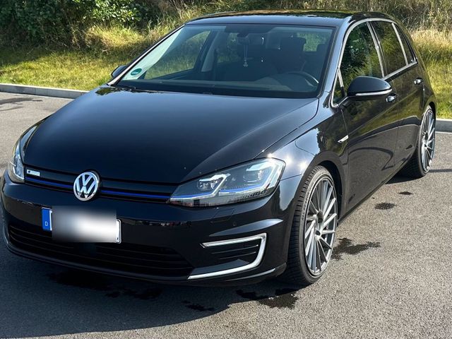 Volkswagen VW E-Golf 7