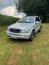 Mercedes-Benz ML 270 CDI - - gebrauchte Mercedes-Benz ML 270 aus dem Jahr 2003