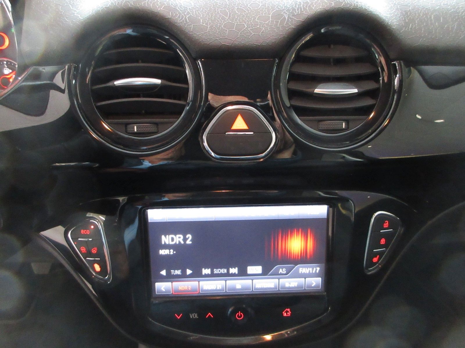 Fahrzeugabbildung Opel Adam Jam 1.0T NAVI/SHZ/LHZ/ALU/TEMPOMAT