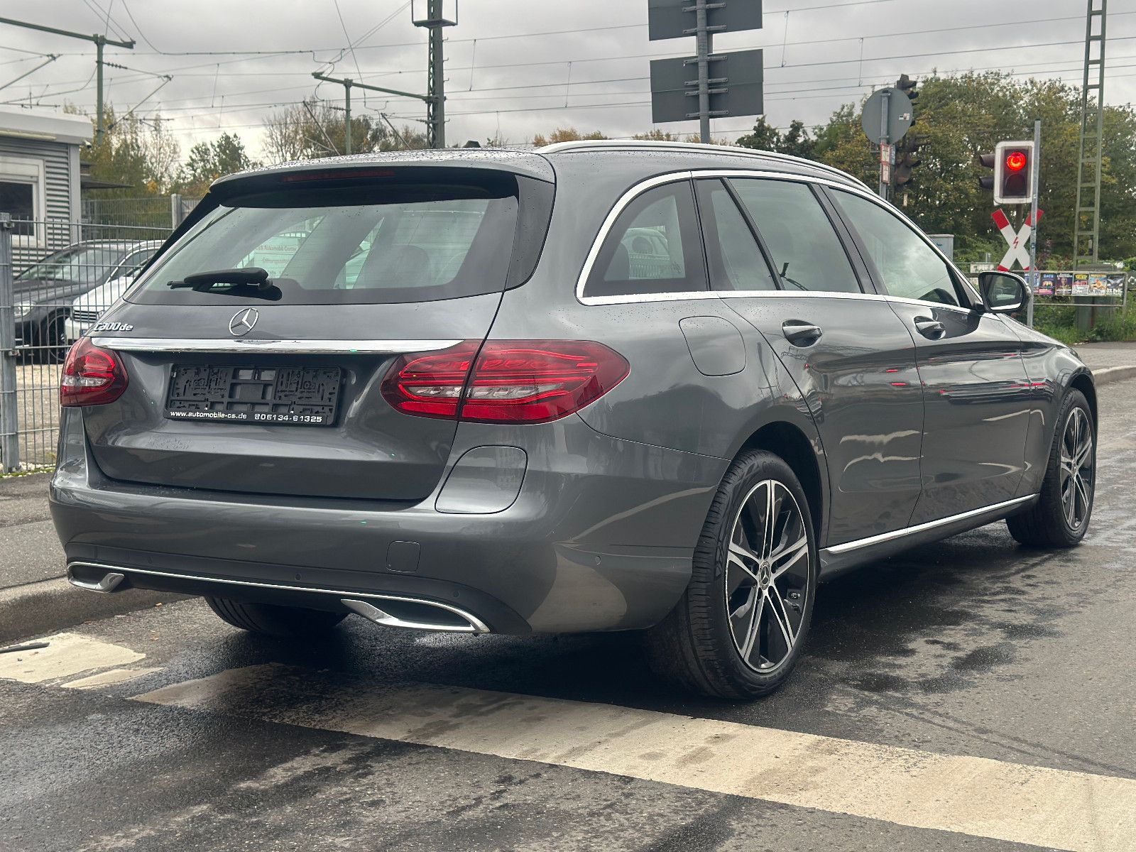 Fahrzeugabbildung Mercedes-Benz C 300 T de AVANTGARDE*1.HAND+AHK+VM.*