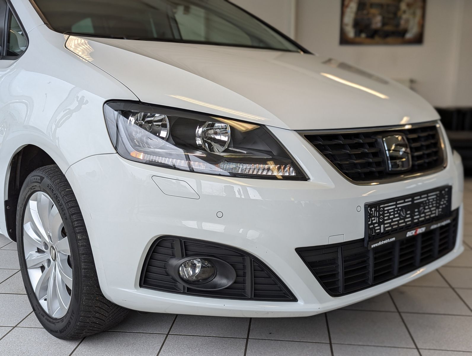 Fahrzeugabbildung SEAT Alhambra 1.4 TSI DSG Style 7-Sitze Cam Shz LM17"