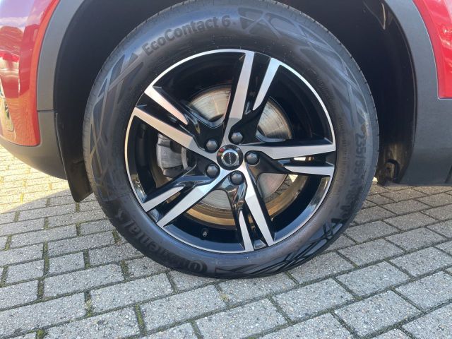 XC 40 B4 AWD Plus Dark (EURO 6d) LED+Keyless