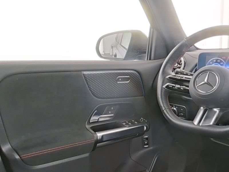 Fahrzeugabbildung Mercedes-Benz EQB 250+ AMG *Bonus* Pano+Night+FahrassPak+Ambi