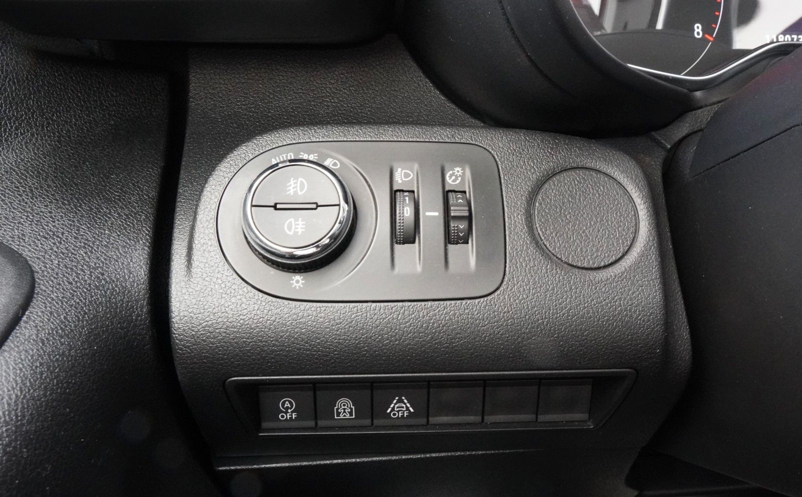 Fahrzeugabbildung Opel Combo Life E Edition *1.Hand*Navi*Pano*Carplay*