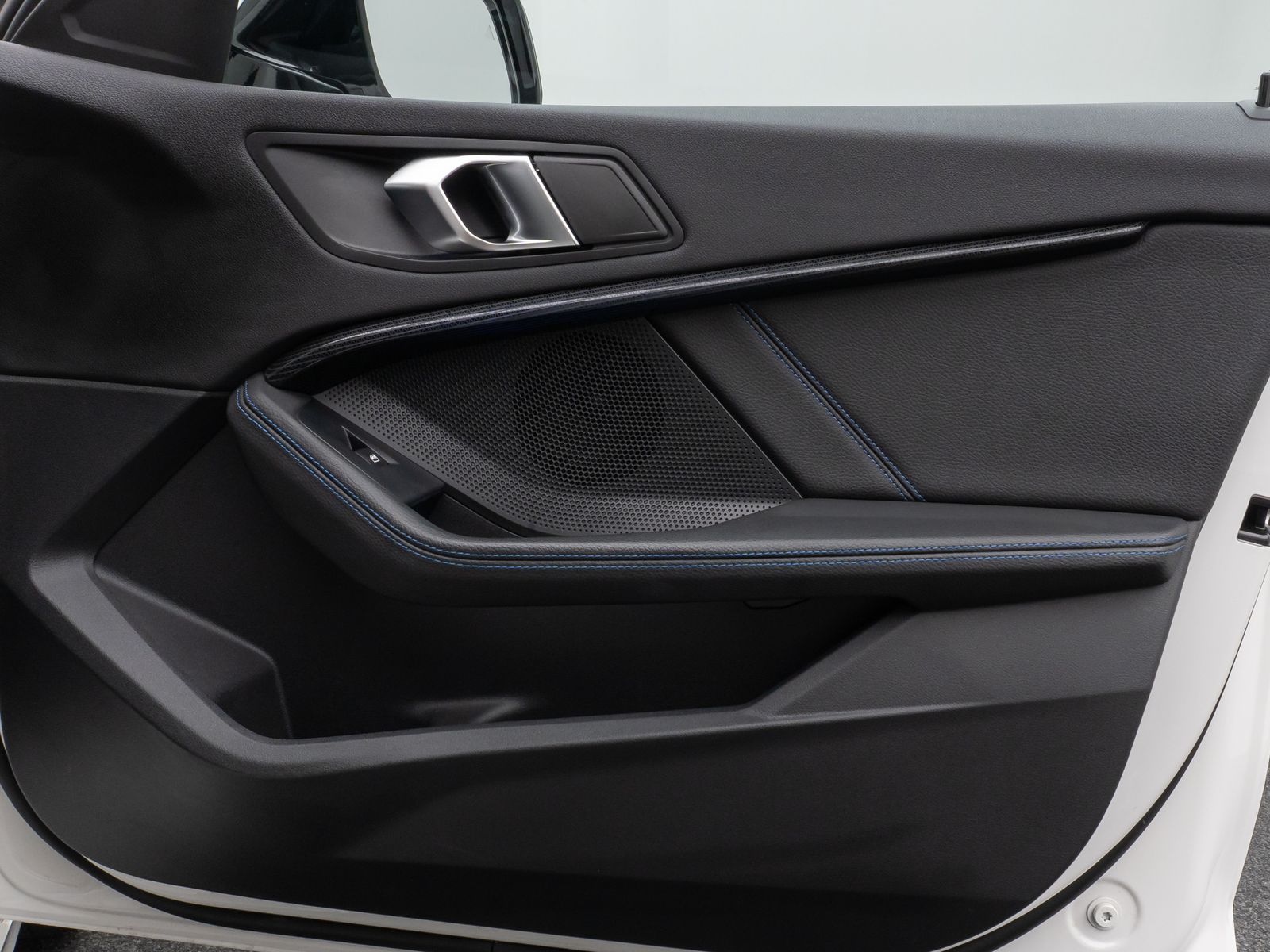 Fahrzeugabbildung BMW 120i M Sport Kamera DAB Lenkrhzg DrivAssis Alarm