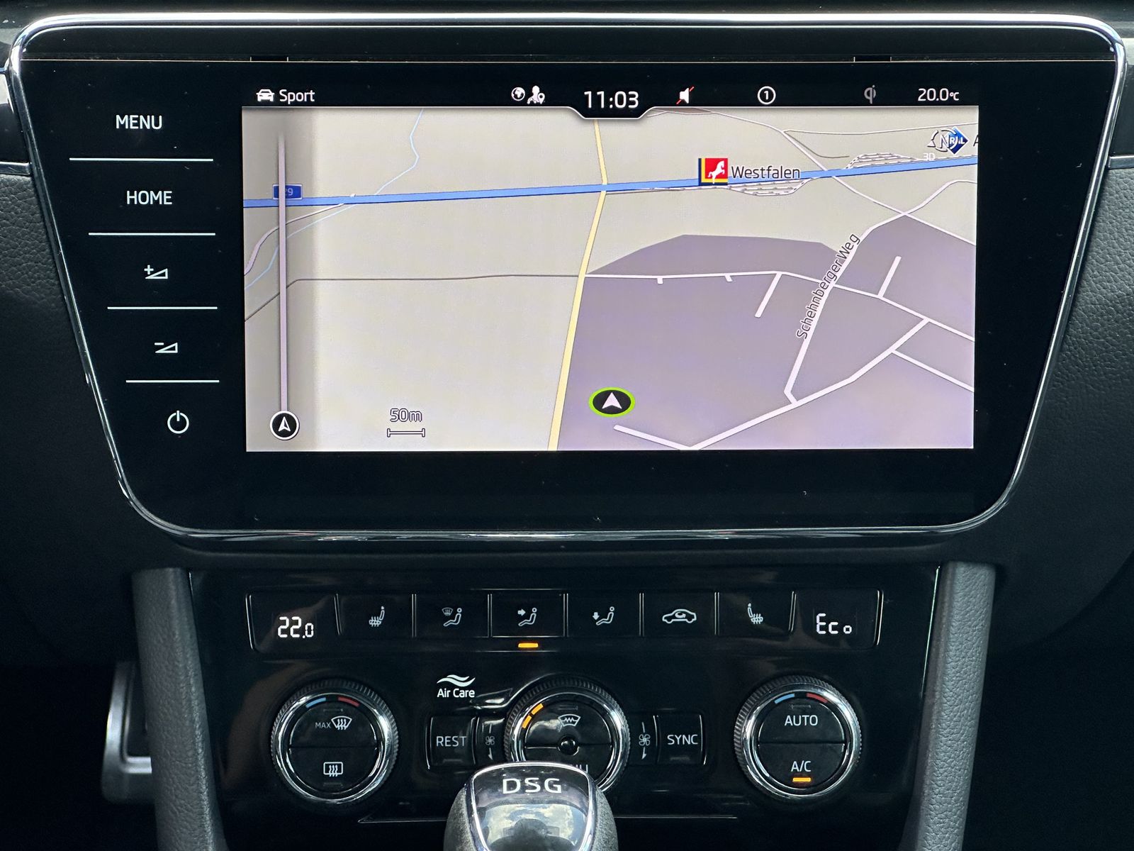 Fahrzeugabbildung SKODA Superb Combi 1.4 TSI iV DSG L&K NAV+LED+AHK+360°