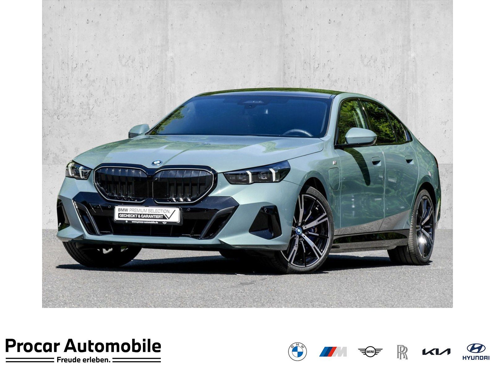 BMW 550e xDrive M SPORT PRO+B&W+AHK+PANO+DA PROF+360