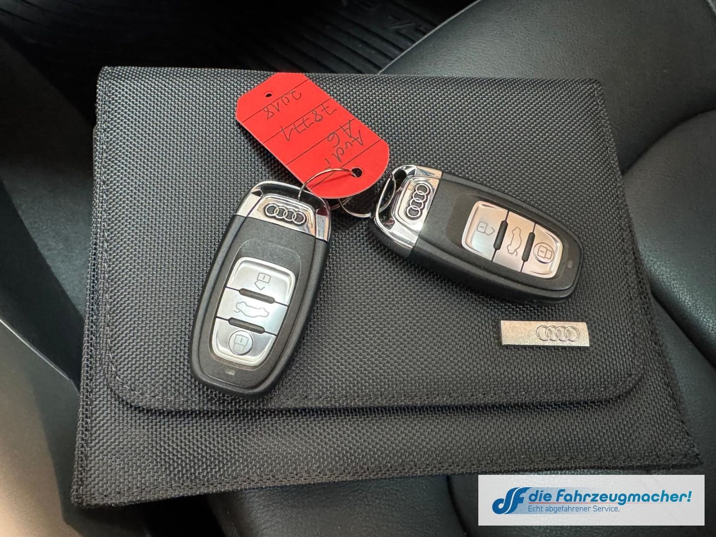 Fahrzeugabbildung Audi A6 Avant 2.0 TDI quattro AHK-klappbar Navi Leder