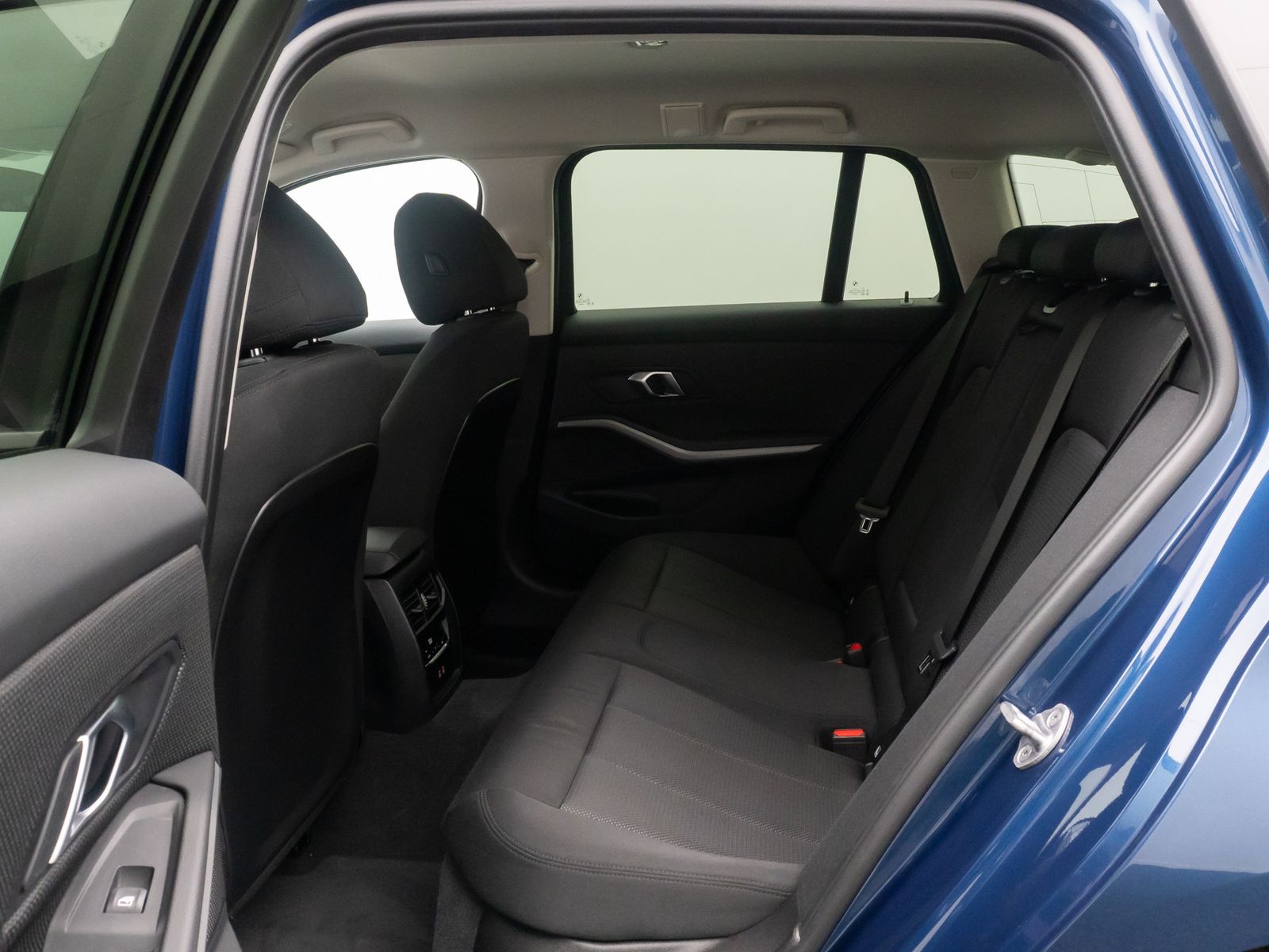 Fahrzeugabbildung BMW 318i  DAB CockPit+ PDC LED Geschwindigkeitsreg.