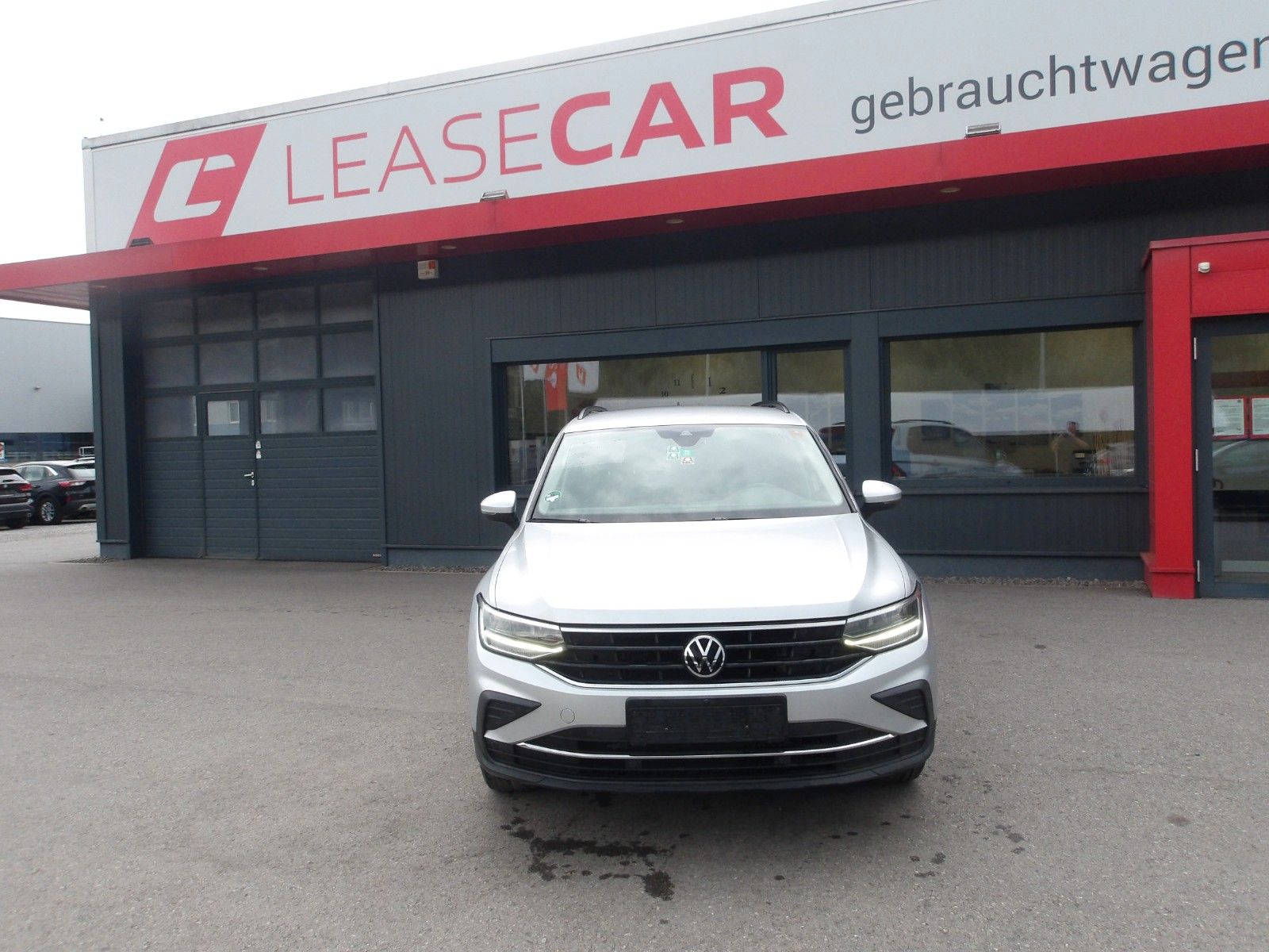 Volkswagen Tiguan Life eHybrid *LED*NAVI*RFK*AHV*EXP.12990* imagem 2
