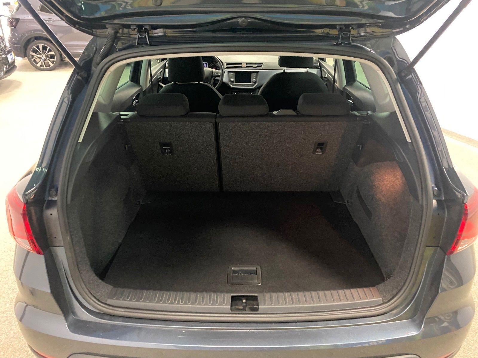 Fahrzeugabbildung SEAT Arona 1.0 TSI Style+EINPARKHILFE+TEMPOMAT+17"ALU