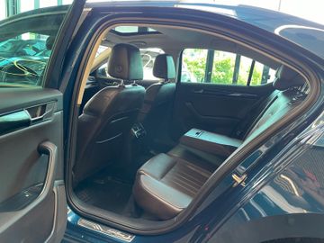 Skoda Superb Lim. L&K *Pano*Xenon*Kamera*