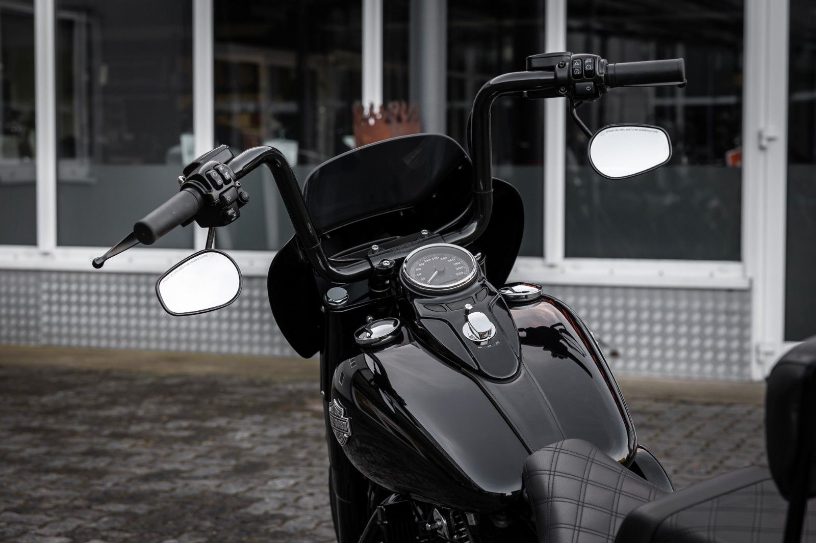 Fahrzeugabbildung Harley-Davidson FLSS SOFTAIL SLIM S 110 cui - Kesstech - Ape