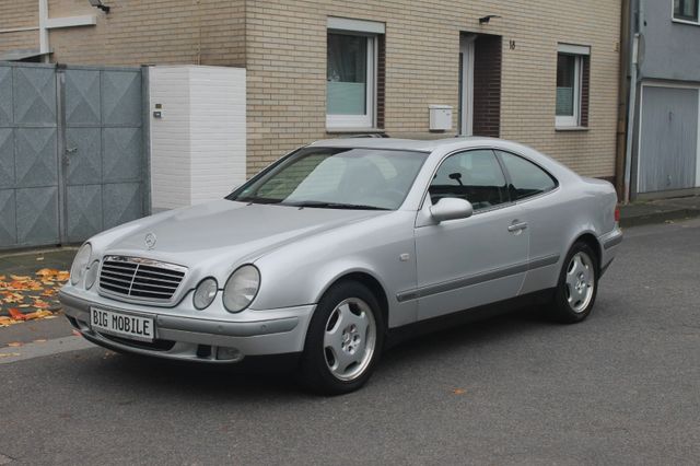 Mercedes-Benz CLK 320 ELEGANCE Automatik 1-Hand,RENTNER,ALU,D4