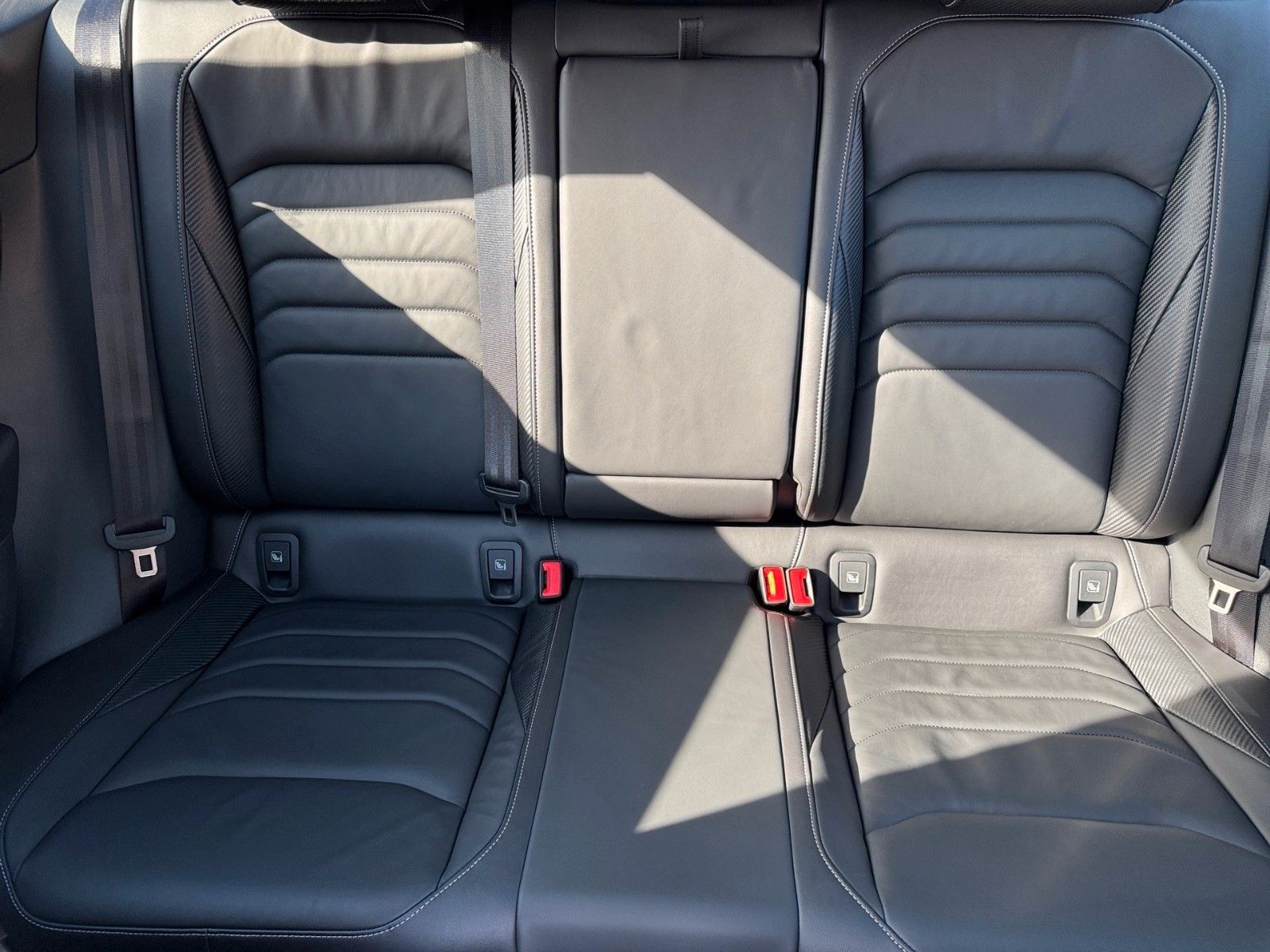 Fahrzeugabbildung Volkswagen Arteon Shooting Brake R-Line 2.0 TSI