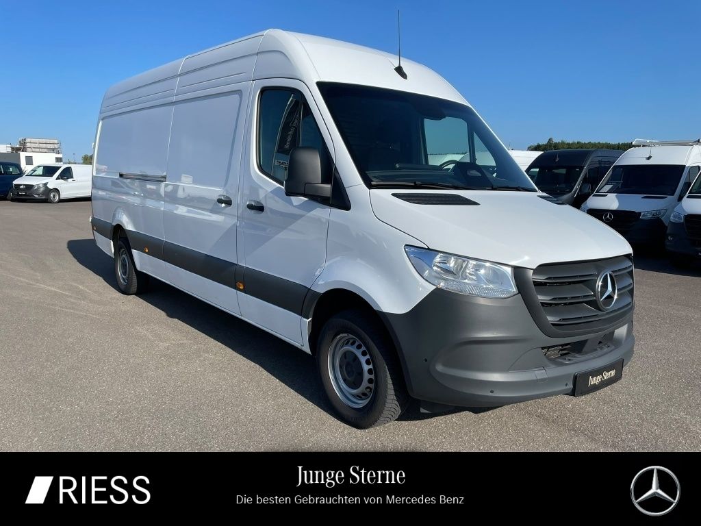 Image of Mercedes-Benz Sprinter