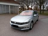 Volkswagen VW Passat 2.0 Diesel / AHK/ Xenon/ Navi/ S... - VW Passat Gebrauchtwagen in Lübeck