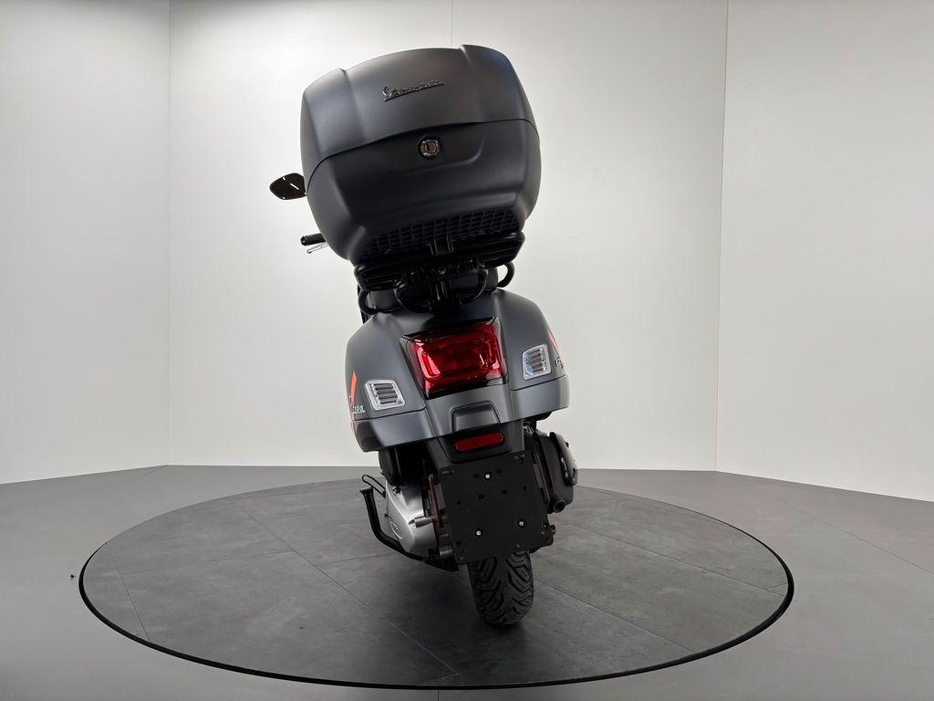 Fahrzeugabbildung Vespa GTS 300 SUPERSPORT *TOPCASE *TOP-ZUSTAND