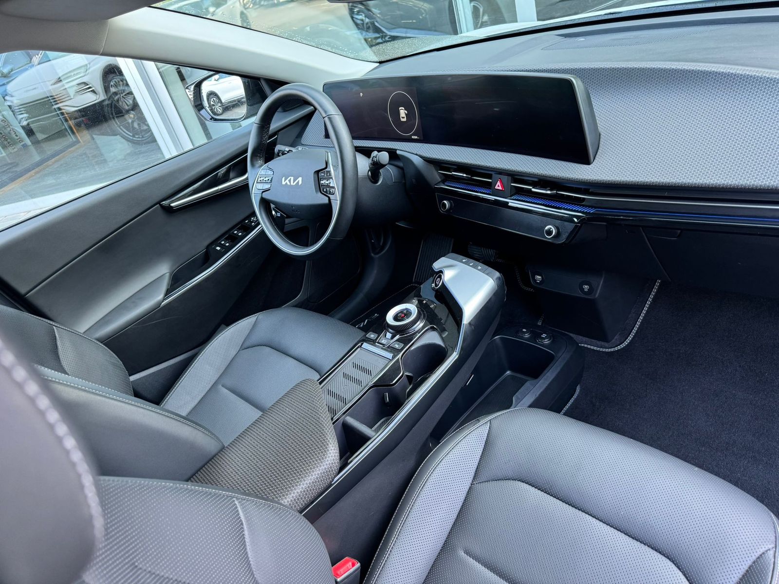 Fahrzeugabbildung Kia EV6 2WD WERKSGAR+NAVI+LED+SHZ+KAMERA+ACC+19"