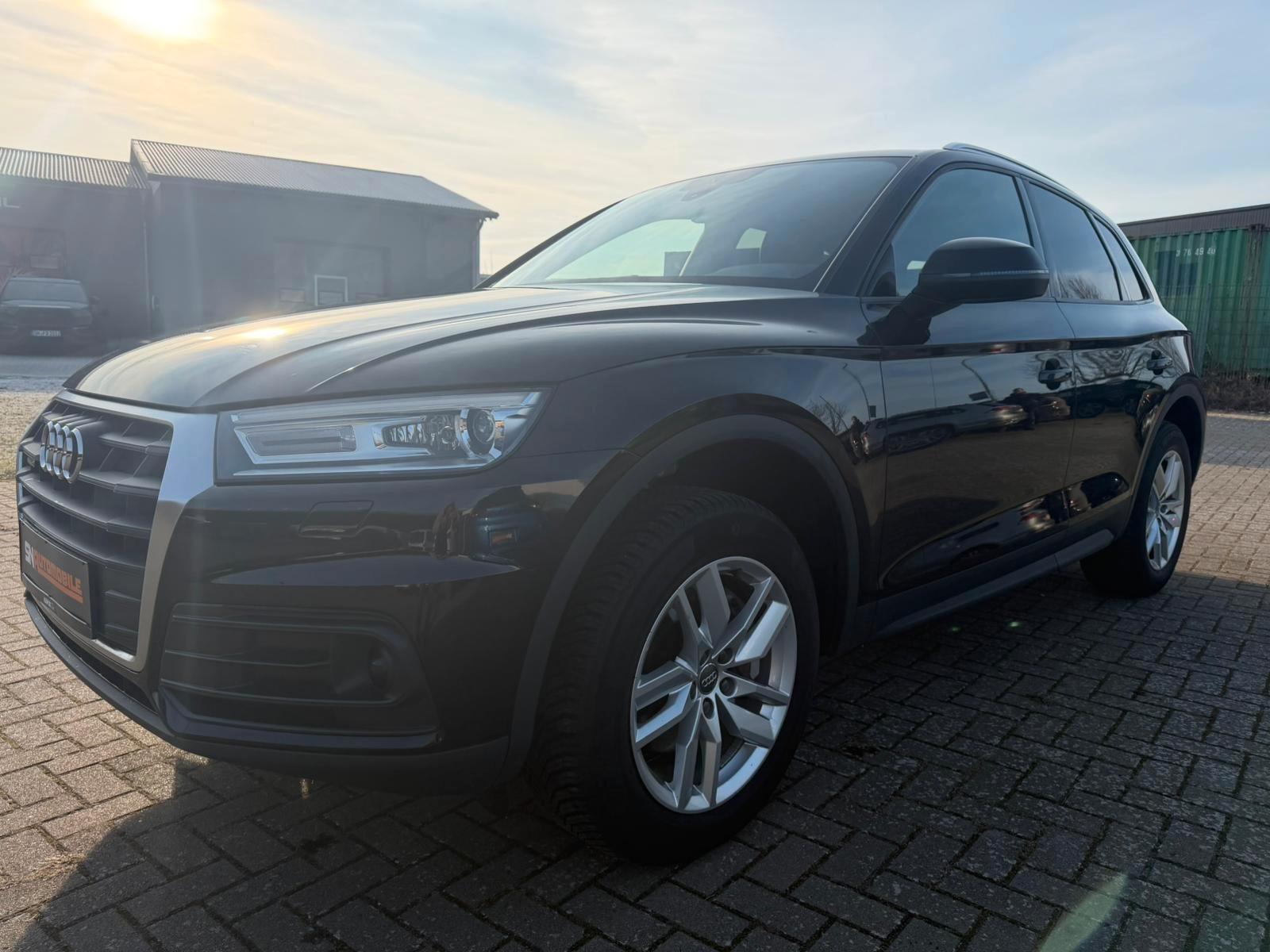 Audi Q5 quattro Navi el.Heckklappe B&O SHZ Kamera