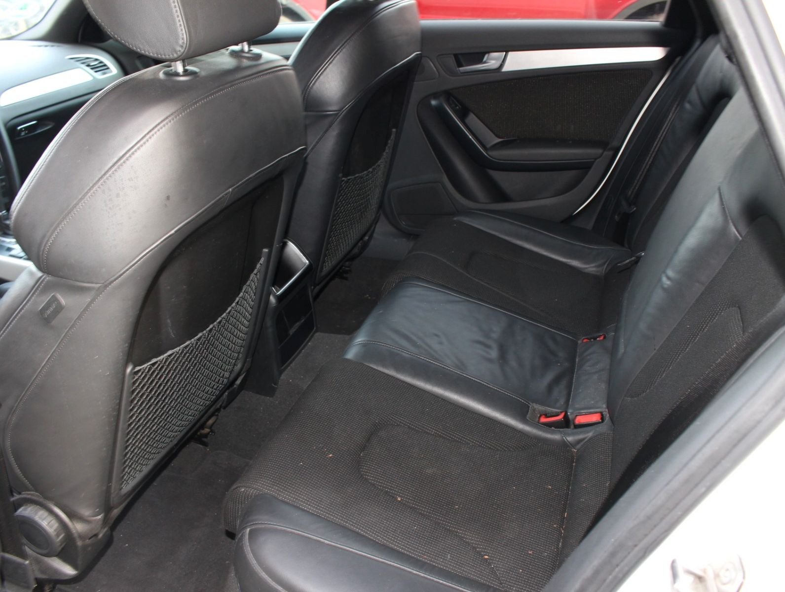 Fahrzeugabbildung Audi A4 3.0 TDI quattro S line Avant.