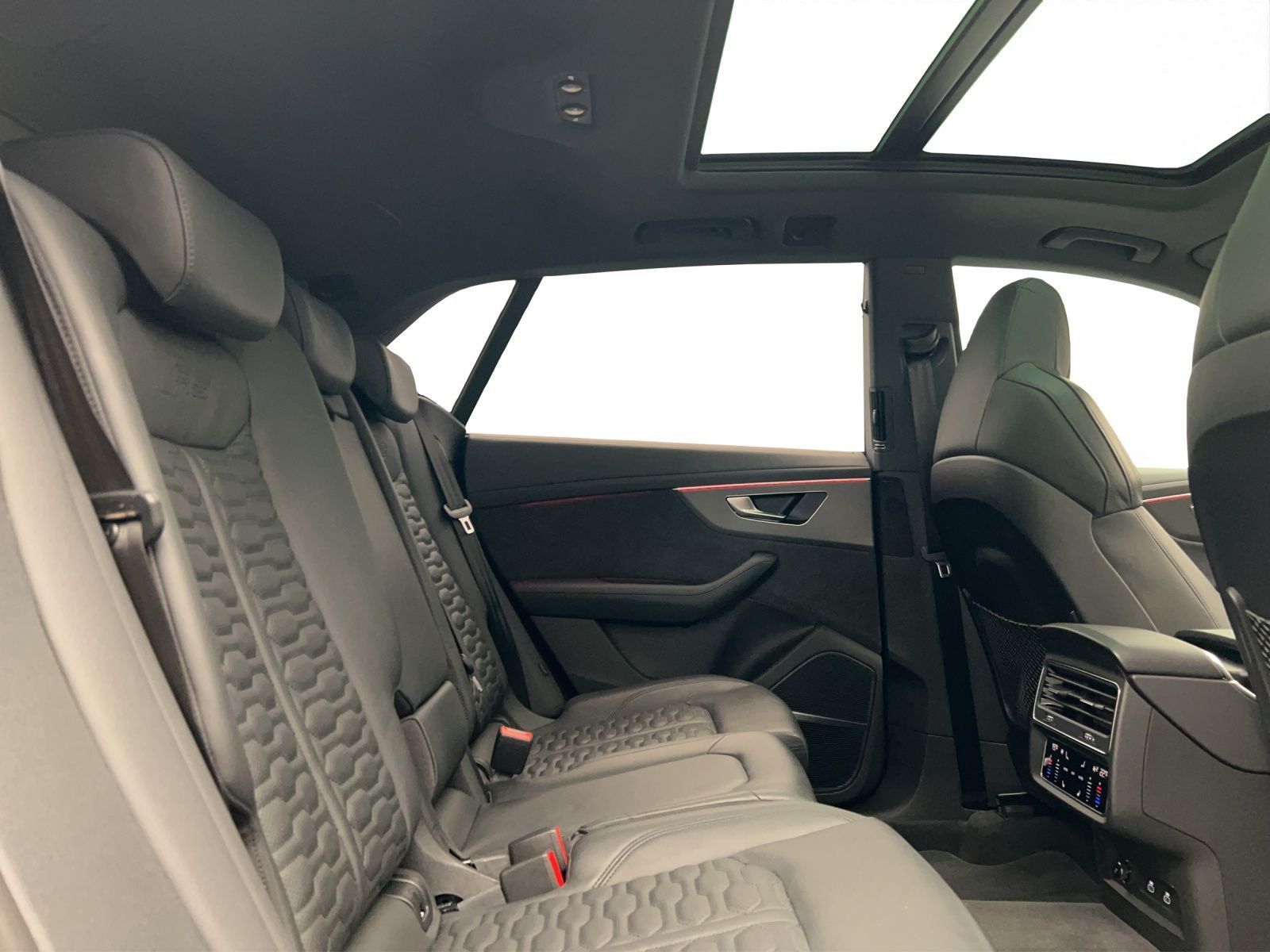 Audi RSQ8 - Bild 15