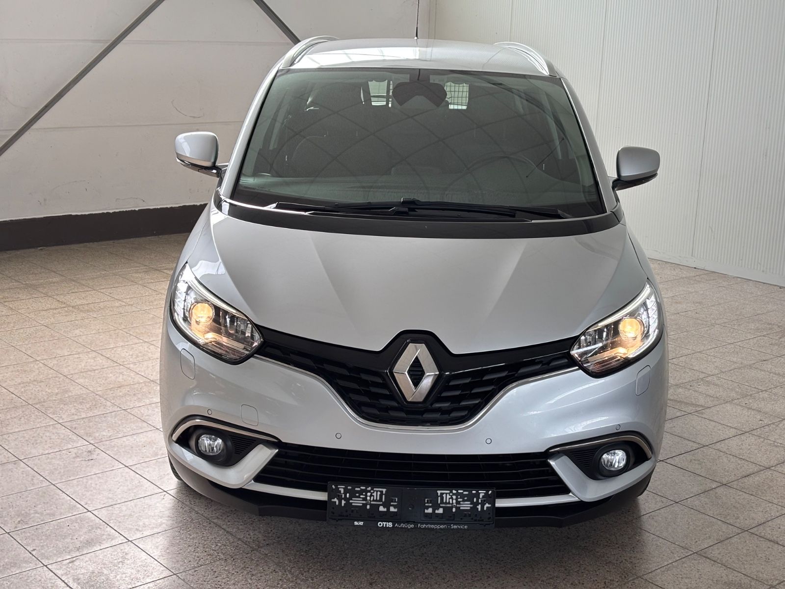 RENAULT Grand Scenic