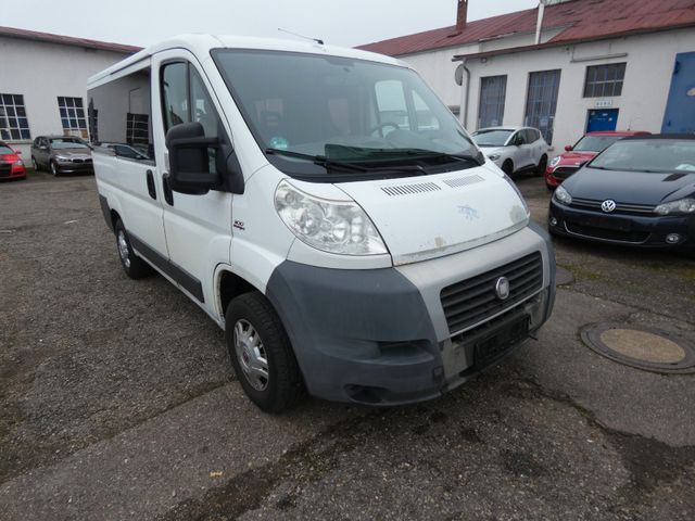 Fiat Ducato Kombi " 8 Sitze "Klima"