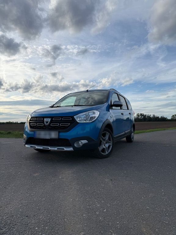 Image of Dacia Lodgy