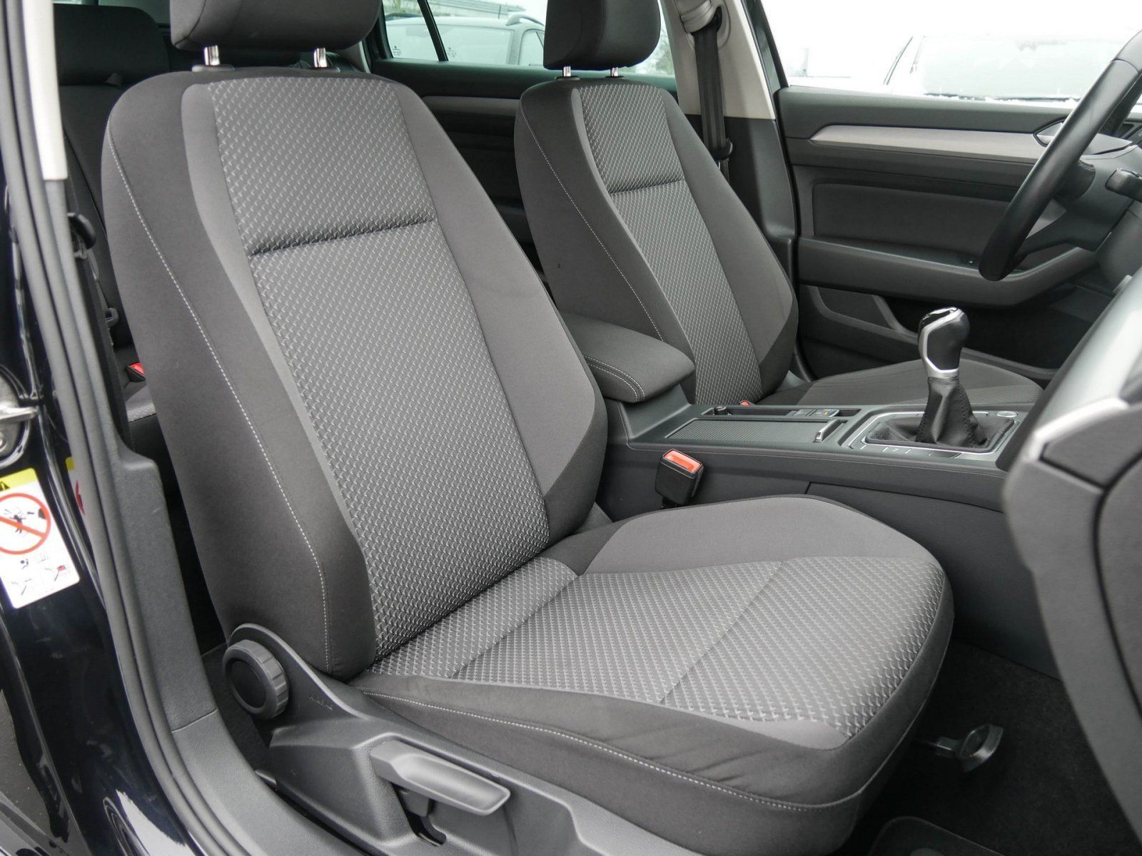 Volkswagen Passat Variant - Bild 7