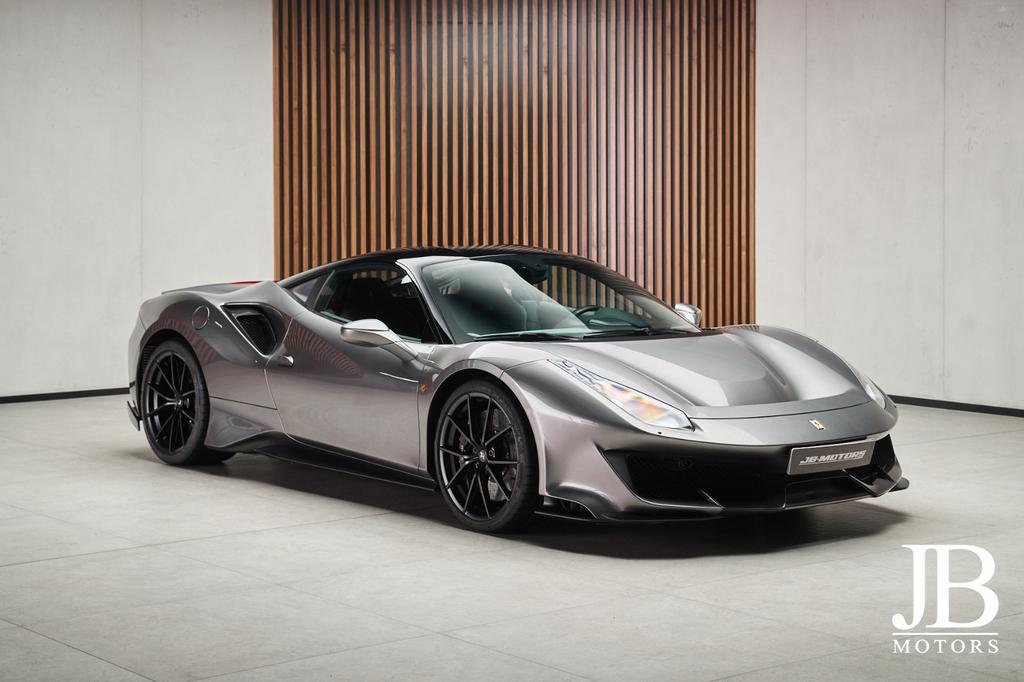 Ferrari 488 Pista