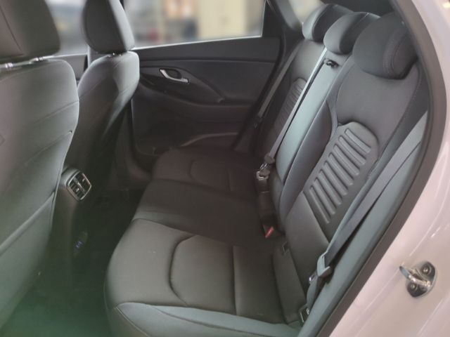 Fahrzeugabbildung Hyundai i30 FL 5-Türer (MY25) 1.5 T-GDI (140PS) 48V 7-DC
