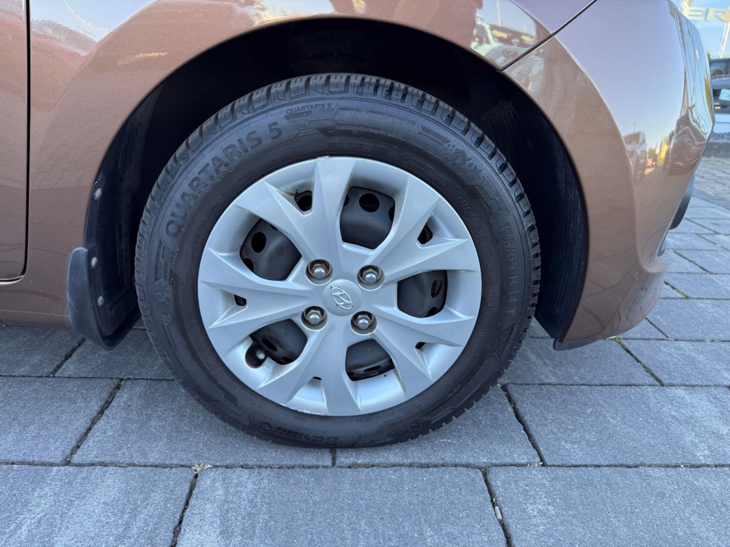 Hyundai i10 Style Allwetterreifen Sitzheizung Klimaautom