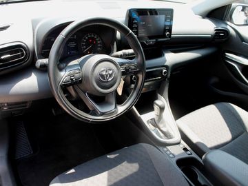 Toyota Yaris - 10