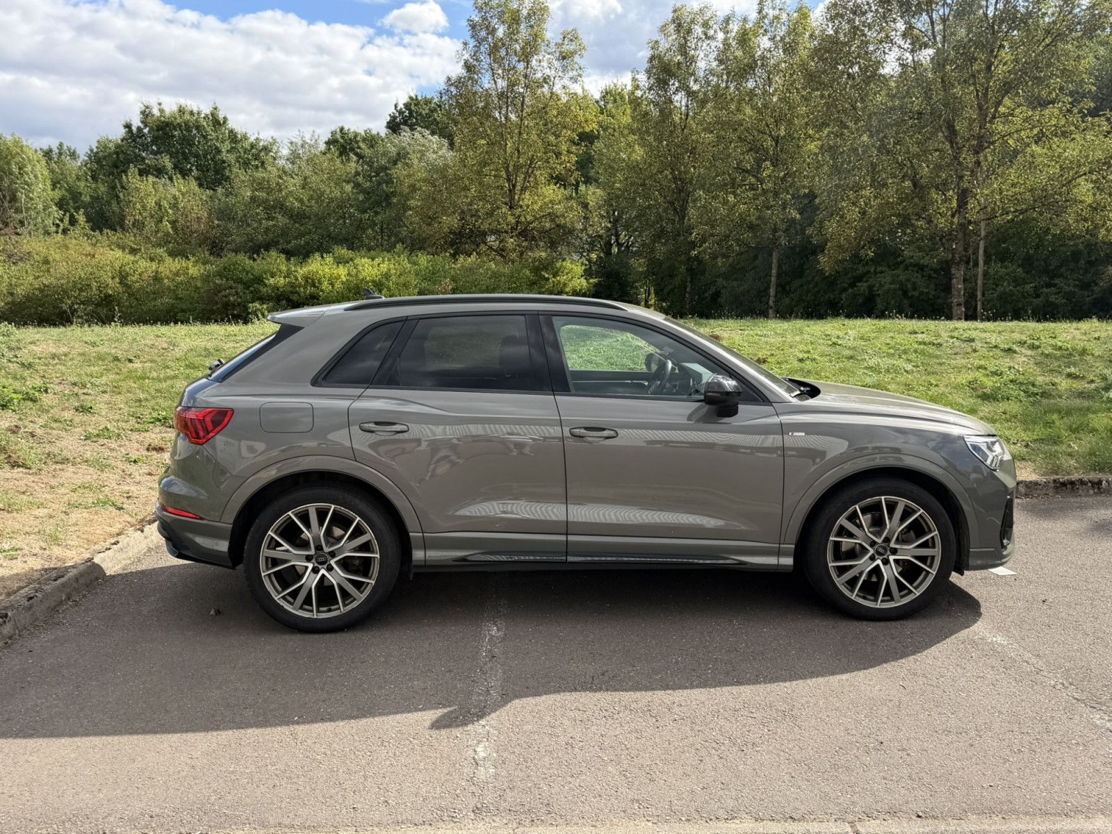 Audi Q3 S Line 40 TDI Quattro 190 cv - First owner imagem 3